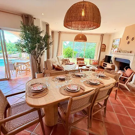 Vue Mer, 14 Pers. - Fr-1-900-7 Holiday home
